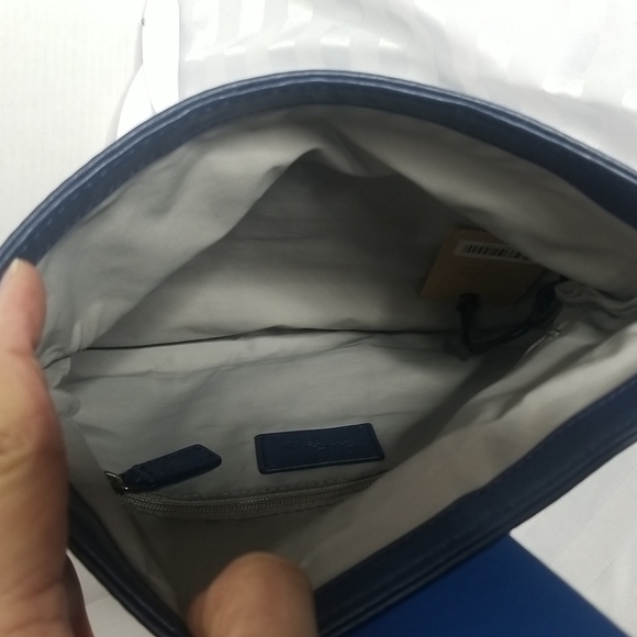 COLE HAAN "MARIA SHARAPOVA CLUTCH IN BLUE - Picture 6 of 8